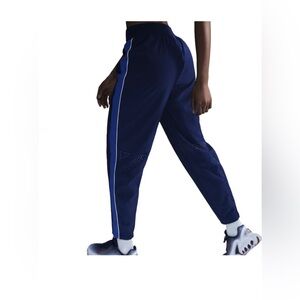 NIKE WOMENS TEAM USA PODIUM PANTS COLOR BLUE VOID MEDIUM AND LARGE